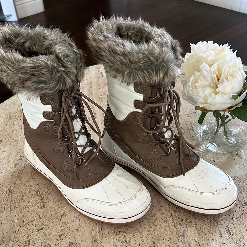 Brown and White Winter Boots with Lace-Up Design - Picture 1 of 4